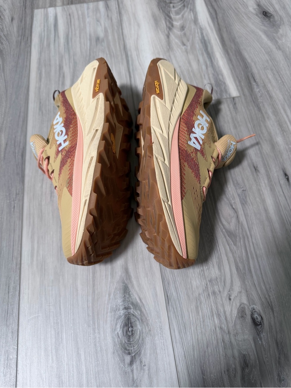 HOKA Skyline-Float X Women’s Size 9 Tan Pink Trail Hiking Shoes Vibram - Picture 7 of 12